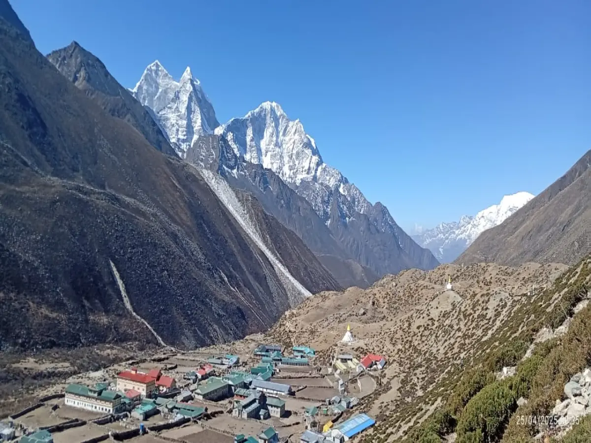 Luxury Everest Base Camp Trek with Premium Helicopter & Lodge Experience