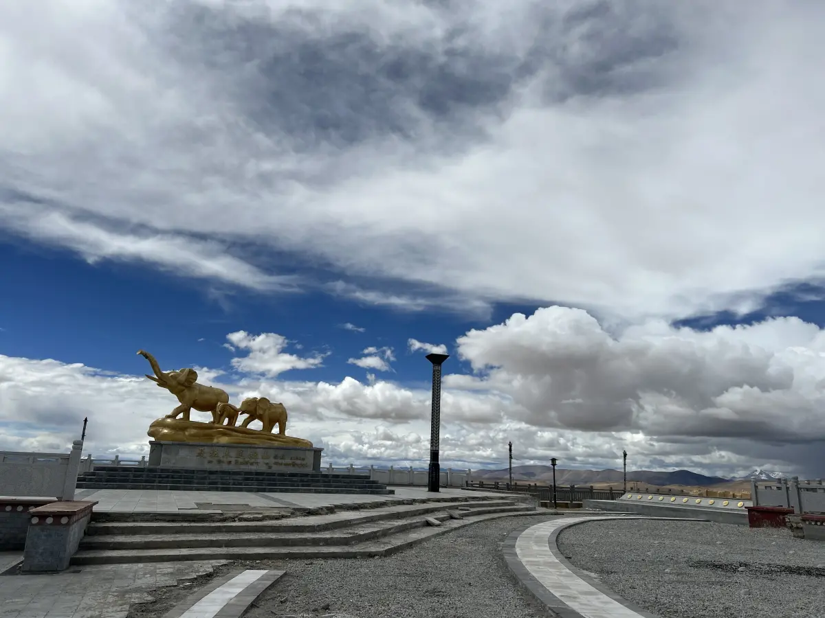 Private Tibet Lhasa EBC Luxury Tour from Nepal