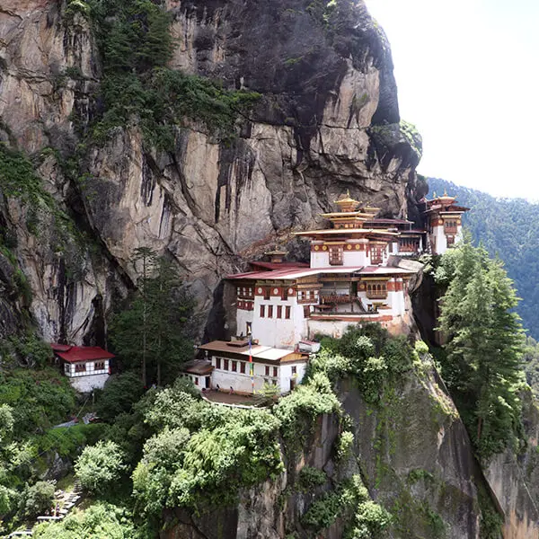 Bhutan in Style: A 7-Day Luxury Journey Through Paro, Thimphu, Punakha & Gangtey